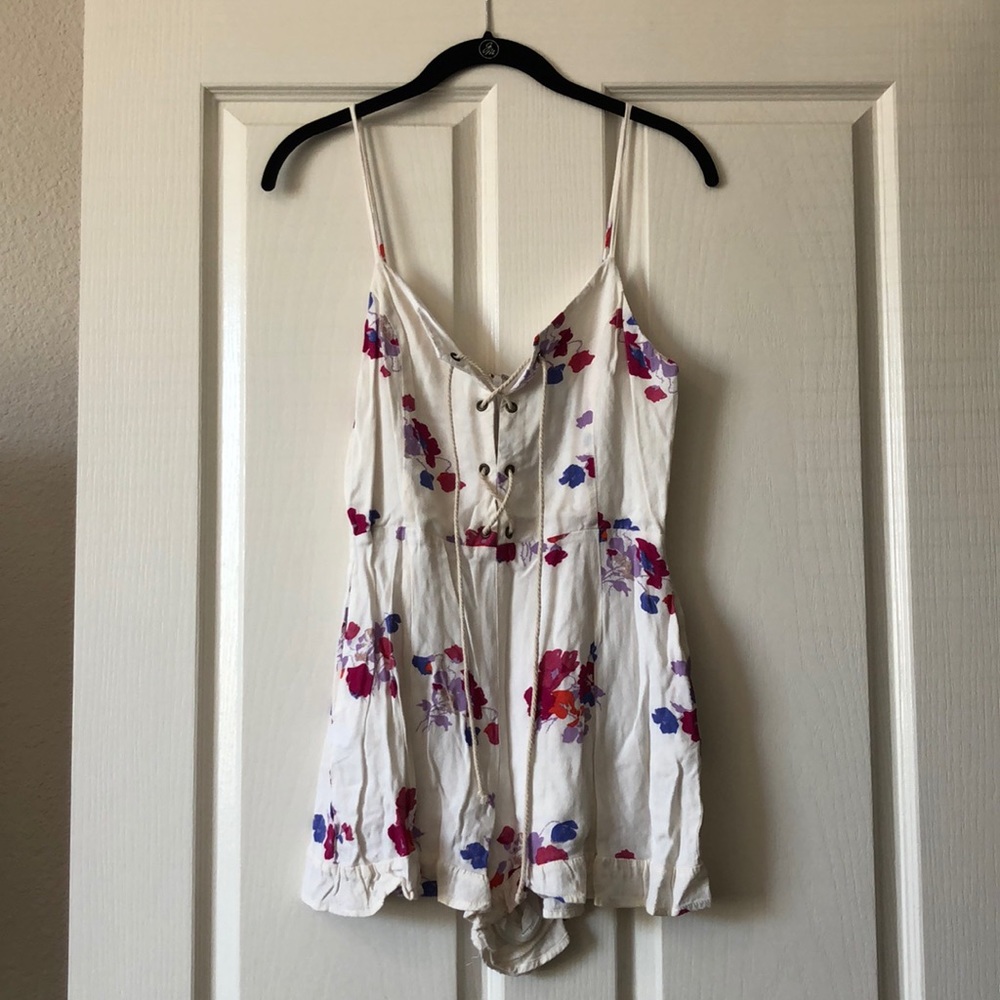 Floral (ruffled) romper